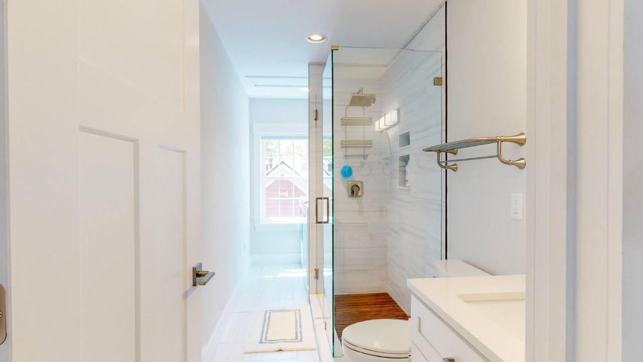 Modern 2Br 2Ba With King Bed-Fast Wi-Fi 75 Inch Oled Tv Villa Wilmington Buitenkant foto